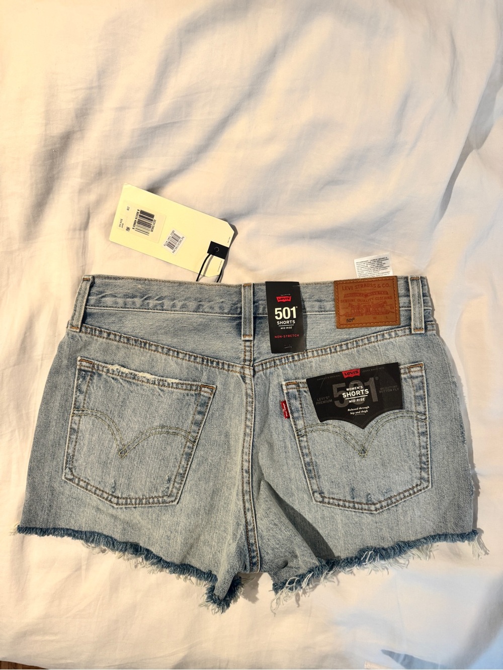 NWT Levi's 501 Light Blue Mid-Rise Denim Shorts - Picture 2 of 3